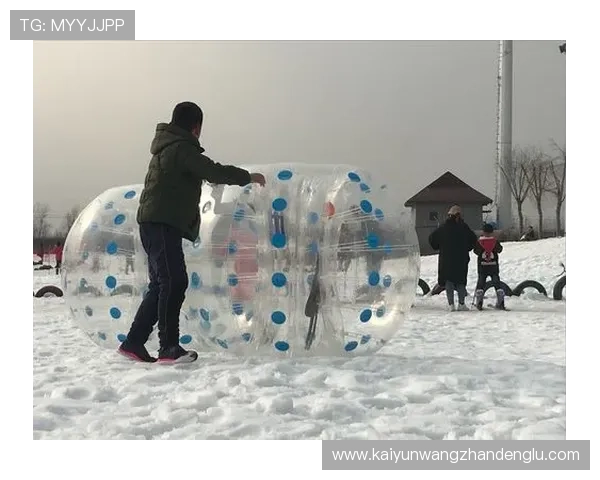开启开云棋牌真人版，感受真实对战乐趣无限多彩